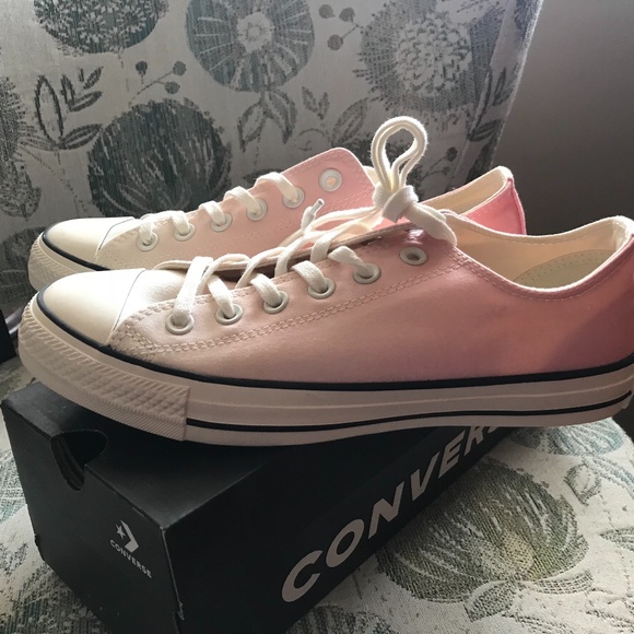 Converse Pink Ombré Sneakers - size 9 - Picture 3 of 9